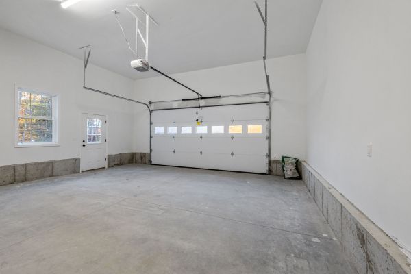 Cost of Garage Window Repair in Spring