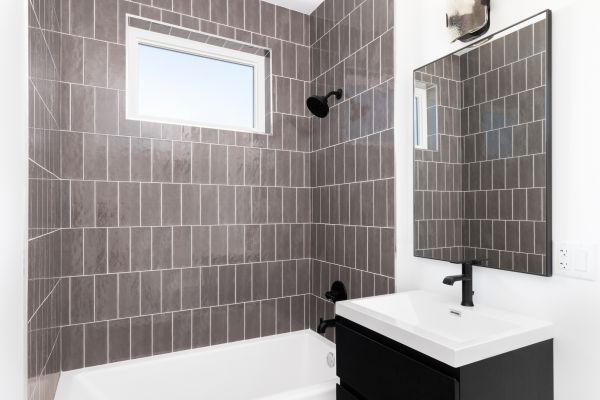 Cost of Shower Window Repair in Spring