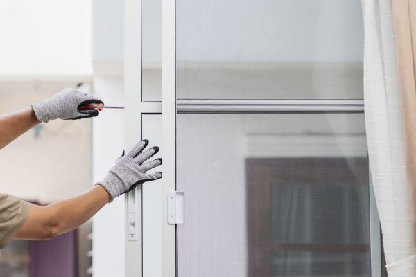 Cost of Window Roller Repair in Spring